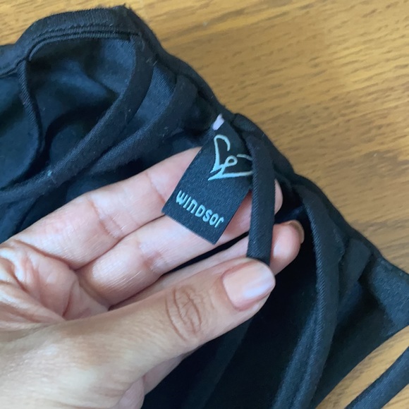 Windsor black top - Picture 3 of 4